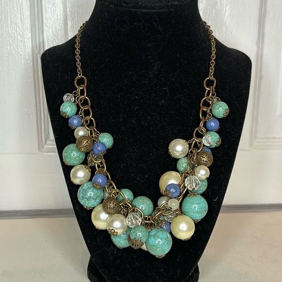 Blue white and teal chunky beaded front collar type statement necklace 19-21” - Picture 1 of 4